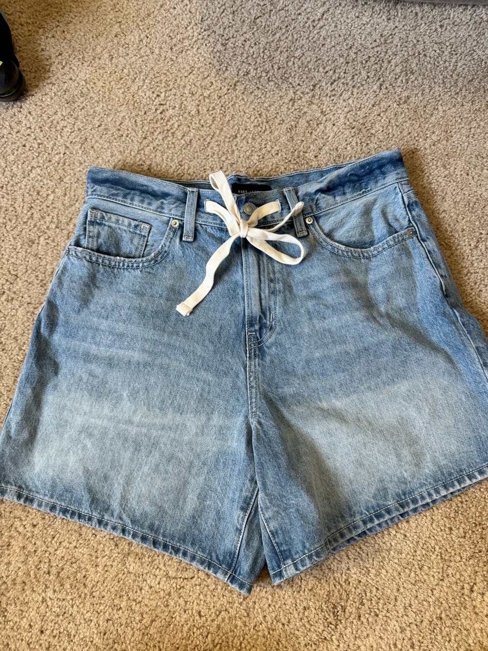 High-Rise Light Blue Denim Shorts with Waist Tie